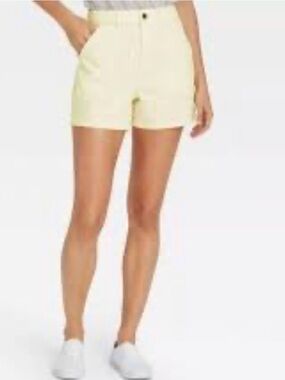 Universal Thread White High-Rise Women's Shorts 3’ in seam sz 12 NWT